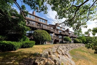 Building Photo - 24 Ships View Terrace