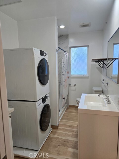 Foto principal - 112 E Olive Ave