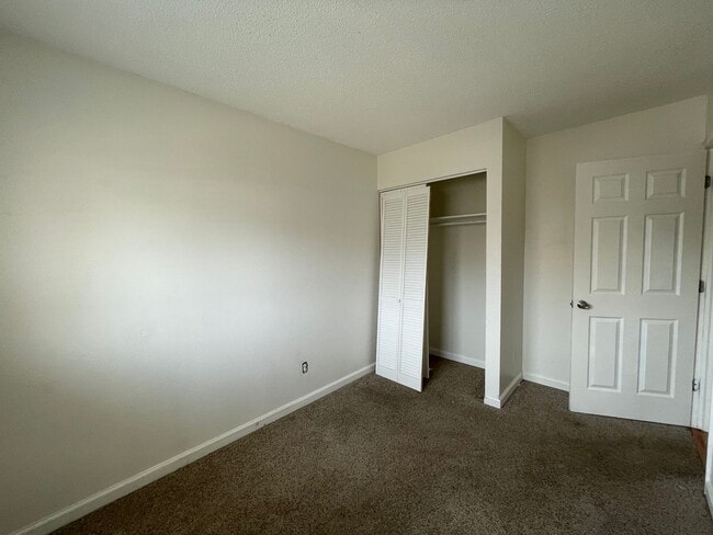 Foto del edificio - 2406 Bowen St