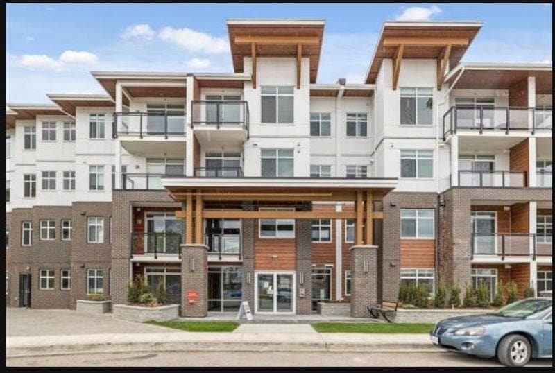 Primary Photo - 5415-5415 Brydon Crescent