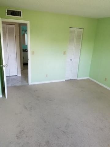 Foto del edificio - 729  Lori Drive 202