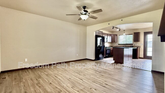 Building Photo - 13043 N Zodiac Loop