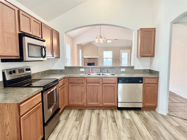 Building Photo - 330 Sardius Blvd