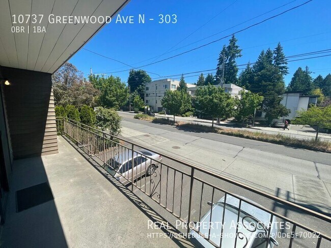 Foto del edificio - 10737 Greenwood Ave N