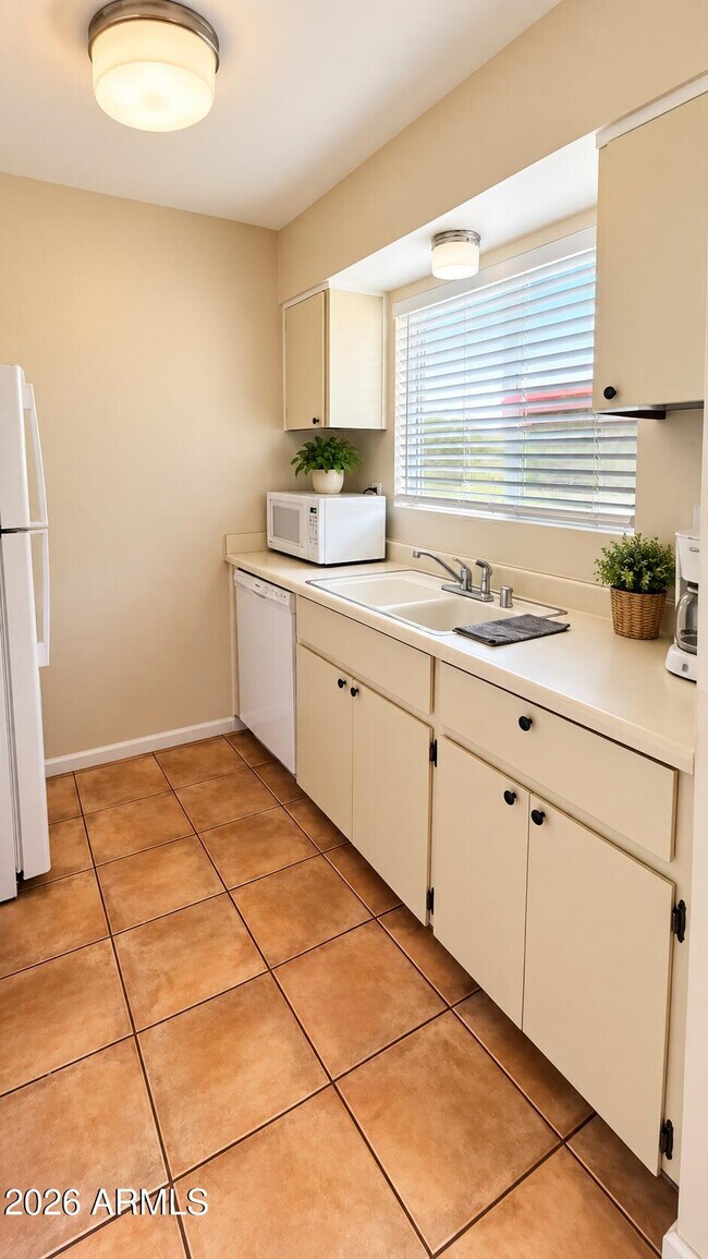 Foto del edificio - 4620 N 68th St