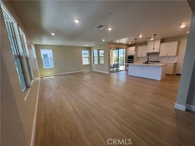 Building Photo - 12310 Primrose Ave