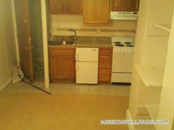 Primary Photo - 10 Wait St
