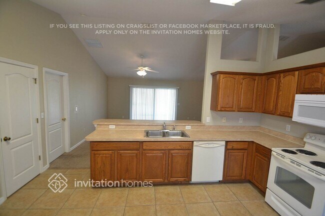 Building Photo - 211 Compass Rose Dr