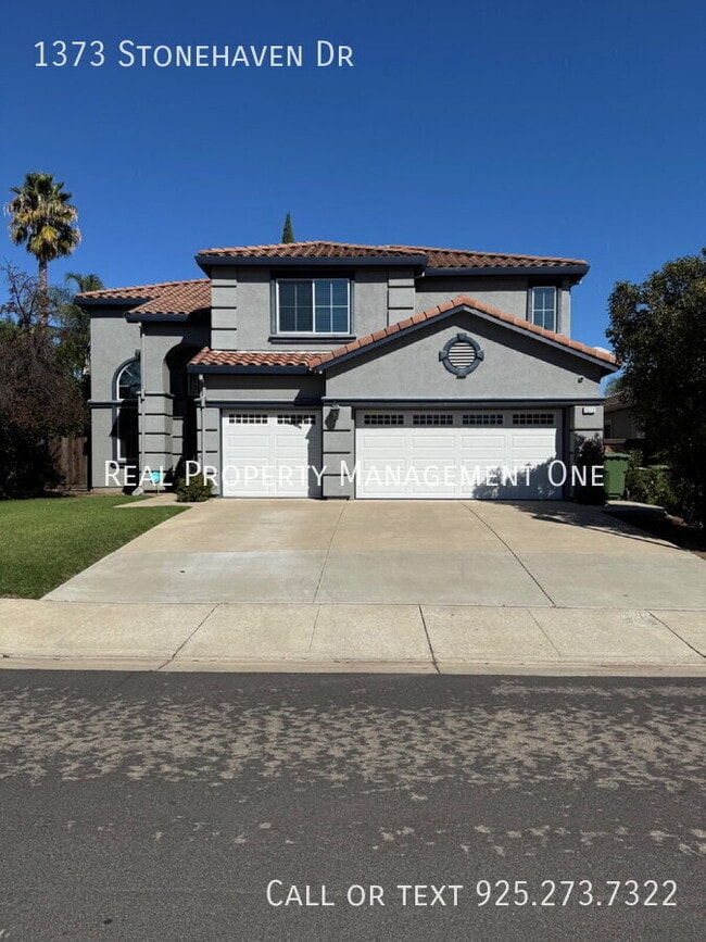 Building Photo - 1373 Stonehaven Dr