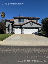 Building Photo - 1373 Stonehaven Dr