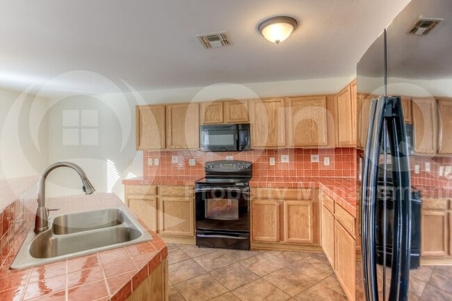 Building Photo - 789 W Firehawk Dr