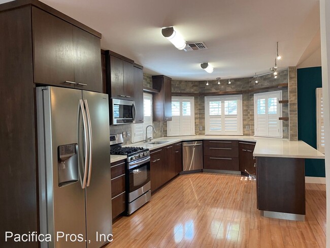 Building Photo - 3 br, 2 bath House - 4625 Henry Way