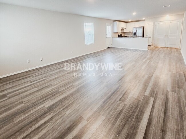 Building Photo - 7014 Winding Shelf