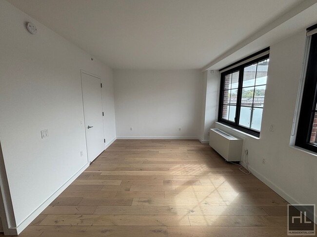 Building Photo - NORTHERN BOULEVARD