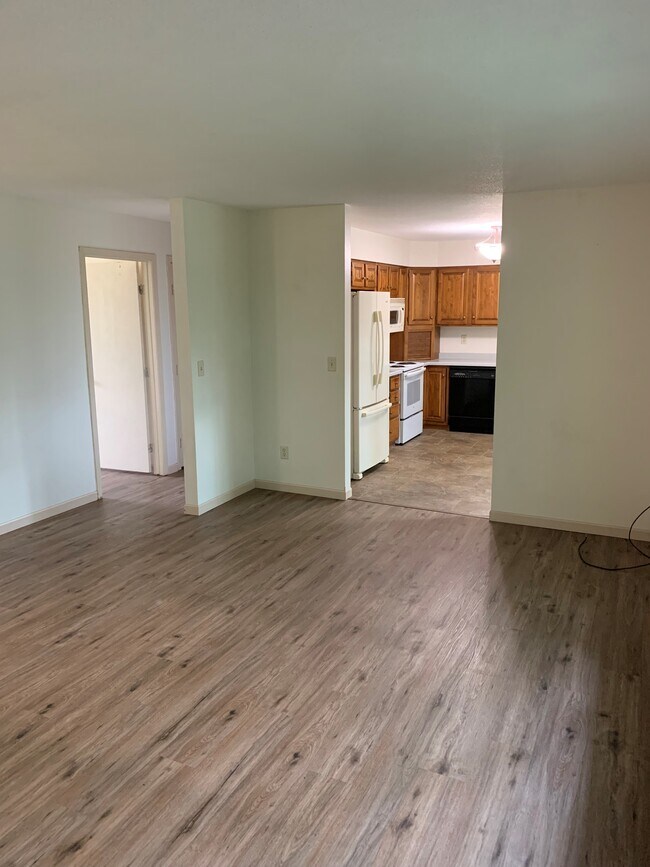 528 Bluebird Ct, Onalaska, WI 54650 Townhome Rentals in Onalaska WI