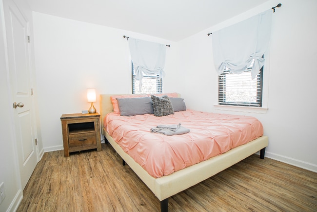 Photo - 1601 Herman St Apartment