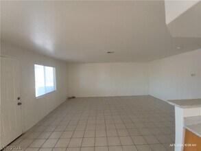 Building Photo - 6552 Wilma Ave