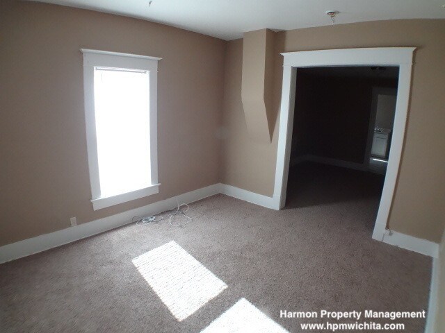 Foto del edificio - 207 S Clarence St