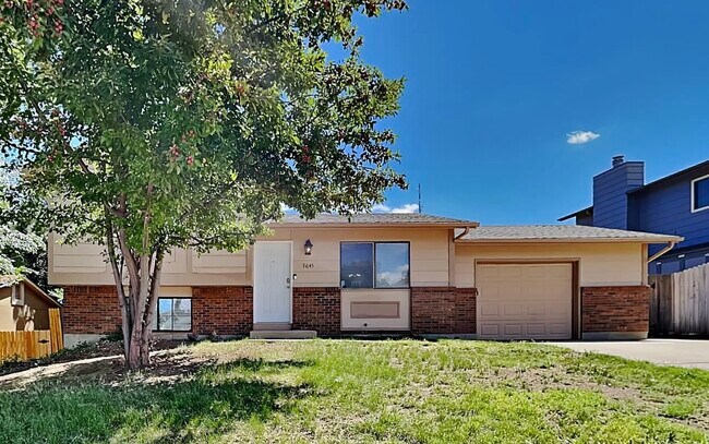 Building Photo - 7645 Sunny View Ln