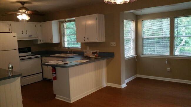 Building Photo - 1725 Atkamire Dr