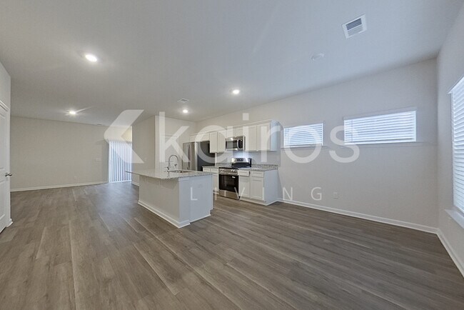 Foto del edificio - 2201 Banyon Cir