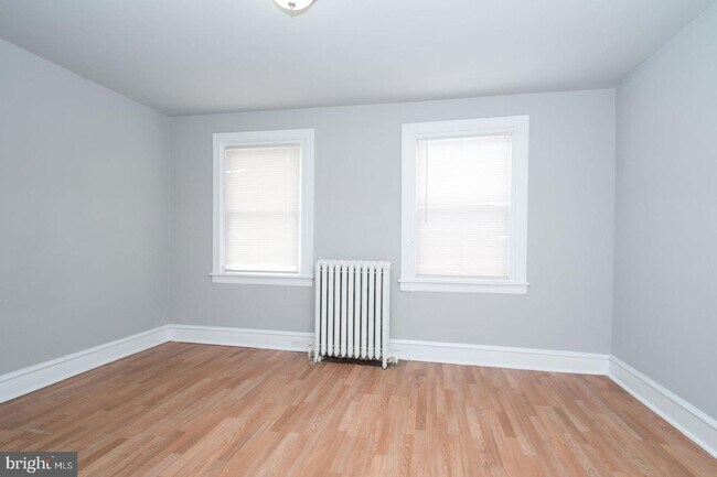 Building Photo - 5230 Marlowe St