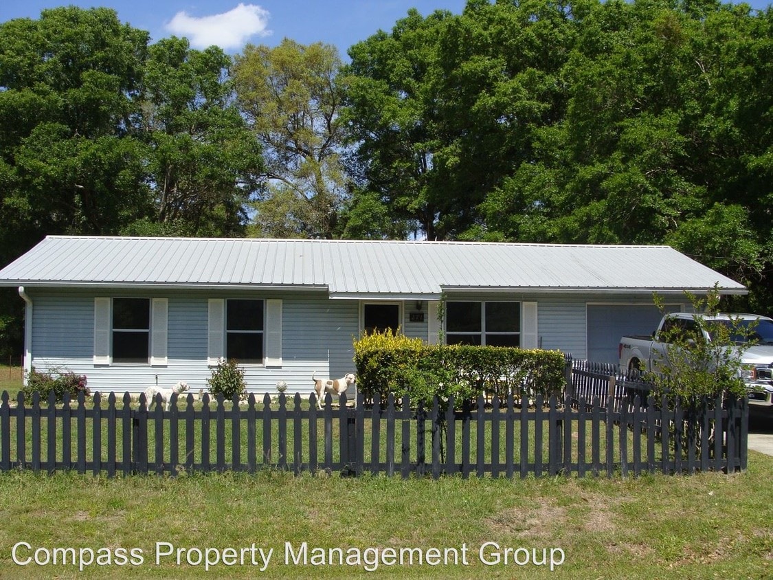 Primary Photo - 3 br, 1.5 bath House - 271 SW Shady Lane