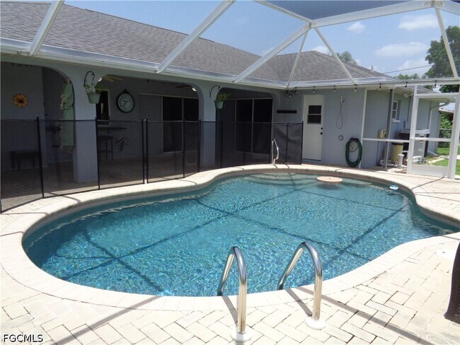 Foto del edificio - 1320 SE 25th Ln