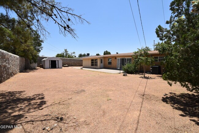Foto del edificio - 4170 Berkshire Pl