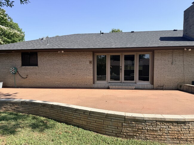 Foto del edificio - 2601 Oxford Ave