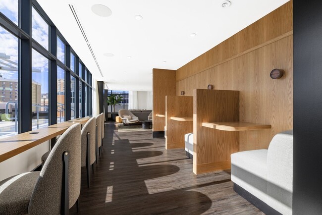 Interior Photo - Latitude