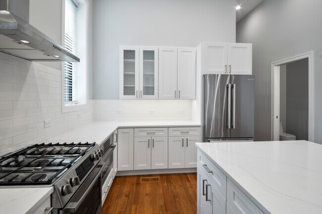 Foto del edificio - 1339 N Noble St