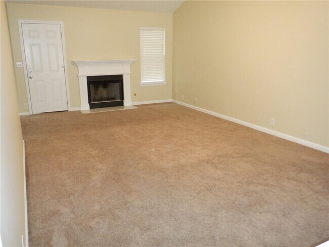 Foto del edificio - 400 Tambec NW Trace