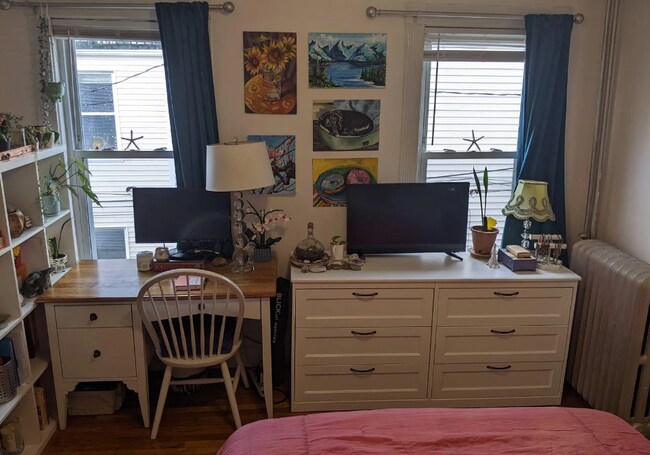 Foto del edificio - 22 Endicott Ave