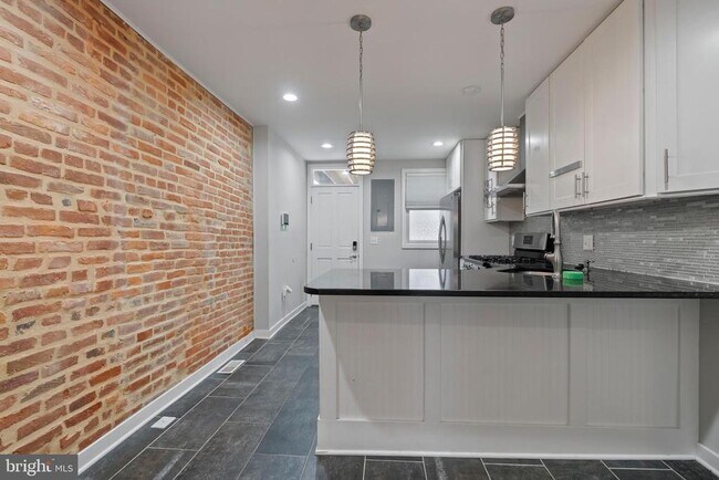 Foto del edificio - 120 N Bradford St