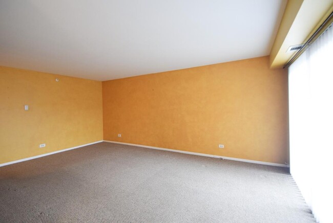 Building Photo - 2632 Pirates Cv