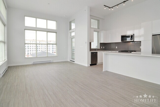 Photo du bâtiment - Bright Top Floor Corner Unit at Union Park in Willoughby Heights