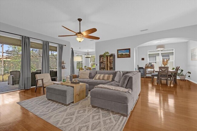 Foto del edificio - 1460 Misty Glen Ln