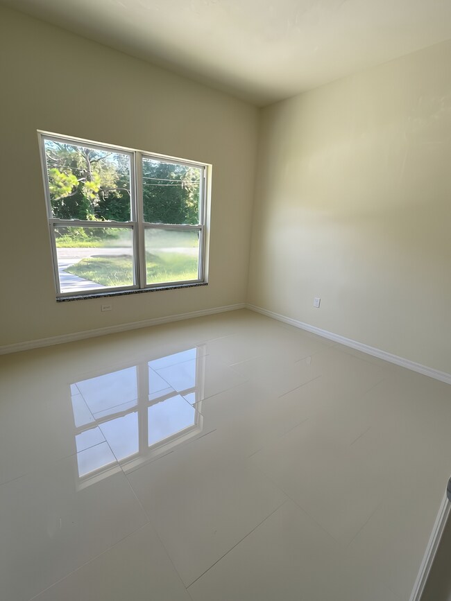 Foto del edificio - 3212 Oleander Dr
