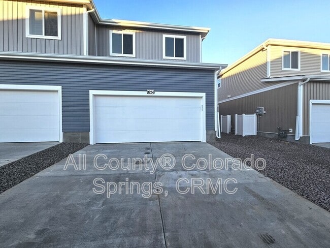 Building Photo - 9256 Lytle Grv