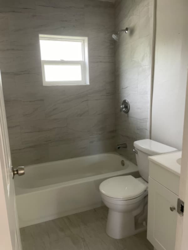 Photo - 1703 Wilton Ave