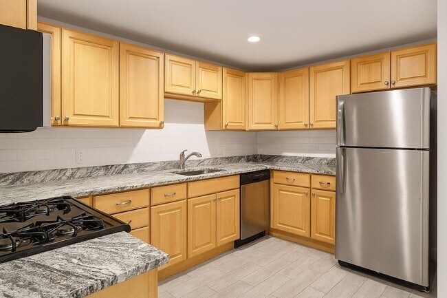 Foto del edificio - 3320 W Beach Ave