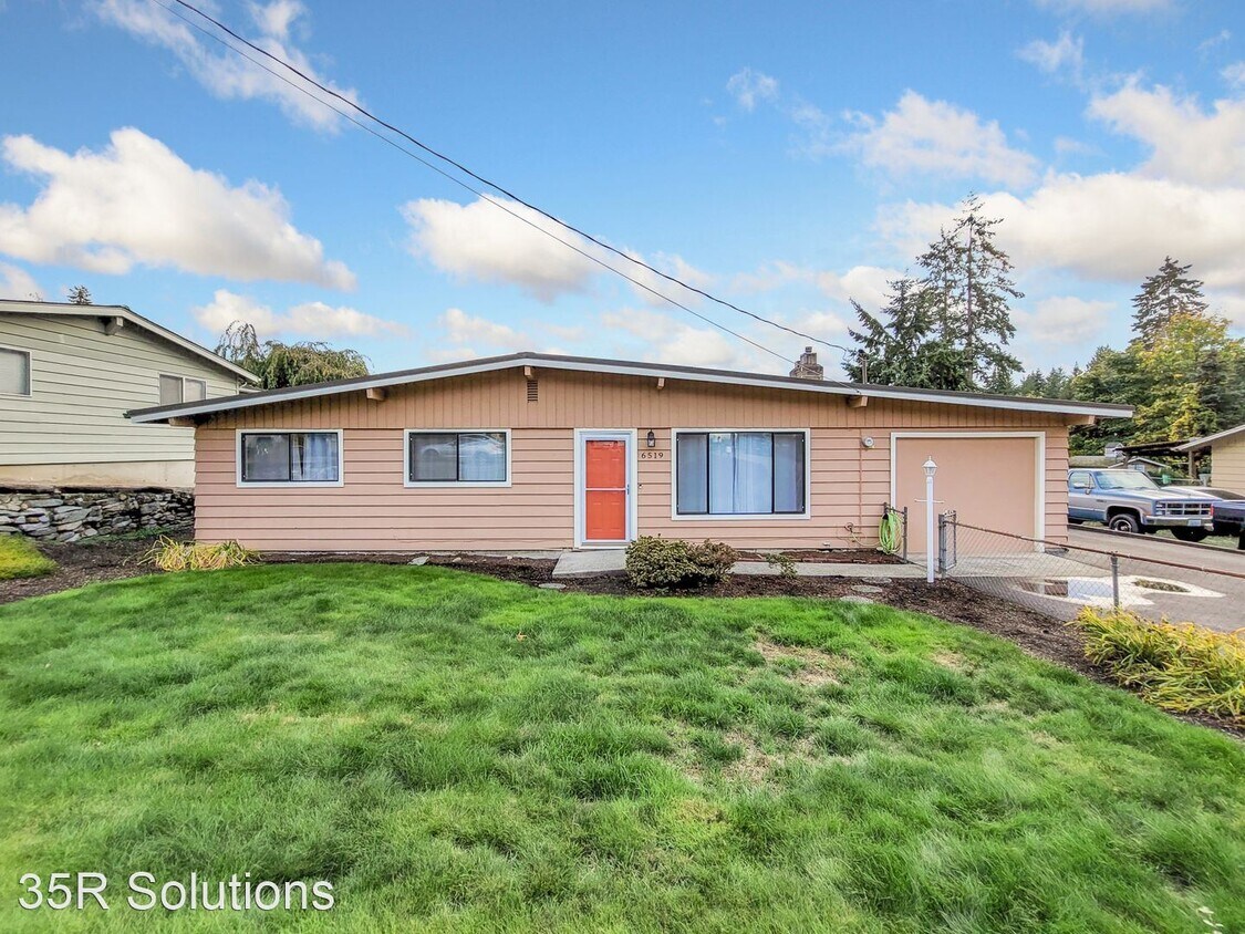 3 br, 2 bath House 6519 SE 5th Place House Rental in Renton, WA