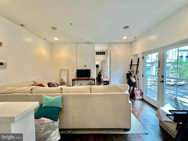 Foto del edificio - 263 N 3rd St