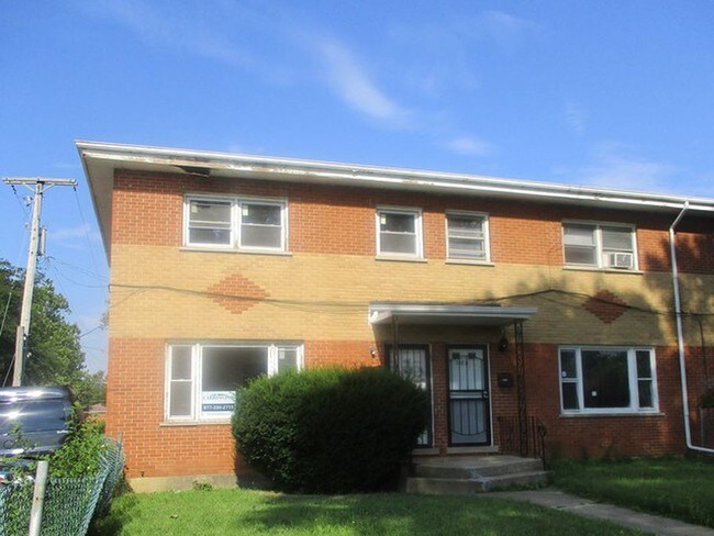 Building Photo - 302 W 151st Pl