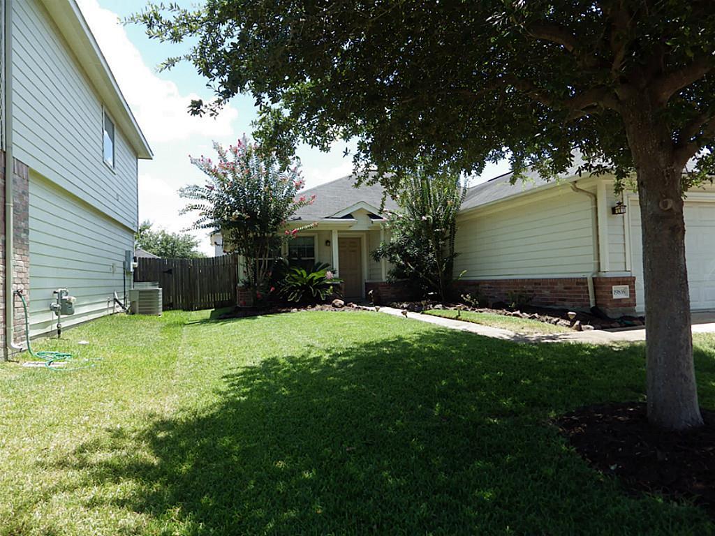 Foto principal - 19835 Brisbane Meadows Ct