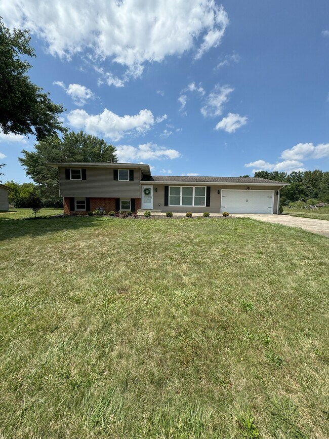 Foto del edificio - 5347 Harmont Ave NE