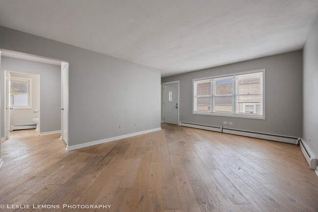 Building Photo - 629 S Main St