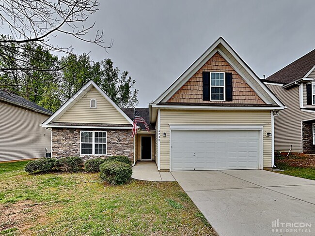 Foto del edificio - 6235 Leslie Drive