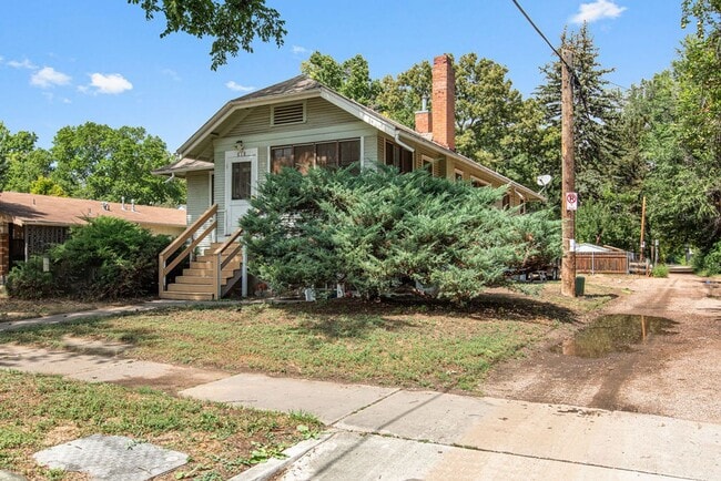 Building Photo - 618 W Myrtle St